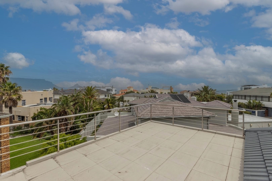 5 Bedroom Property for Sale in Sunset Beach Western Cape